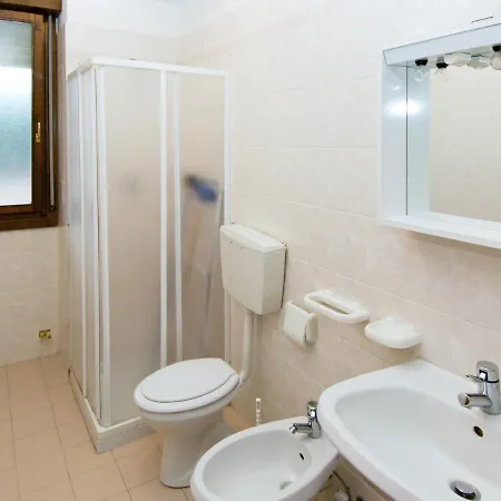 Apartment Acquamarina-2 By Interhome Rosapineta